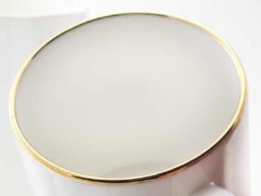 Bone china mug with gold rim